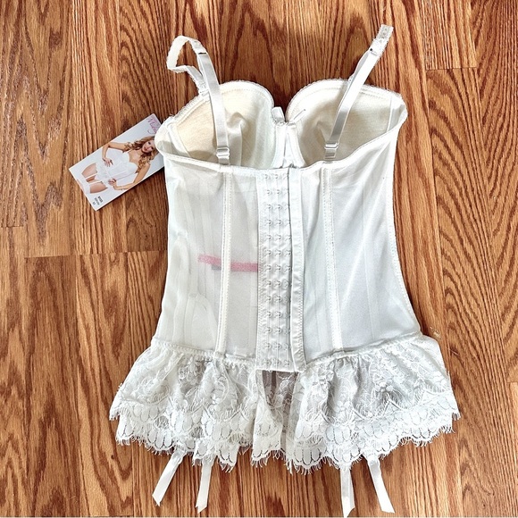 Seven ’til Midnight Lace Bustier & Thong Set White Size Medium - Picture 9 of 16